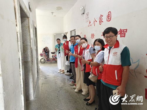 溫暖到家 愛滿夕陽丨古現街道開展慈善助老上門清潔活動